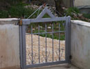 Gate